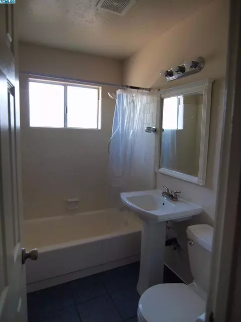 527 W Chestnut St, Exeter, CA 93221 photo 12