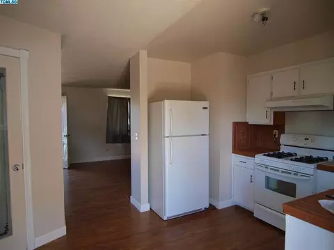 527 W Chestnut St, Exeter, CA 93221 photo 11