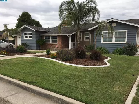 956 E Lyndale Ave, Tulare, CA 93274 photo 1