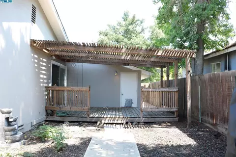 159 E Prosperity Ave, Tulare, CA 93274 photo 24