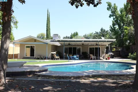 159 E Prosperity Ave, Tulare, CA 93274 photo 19