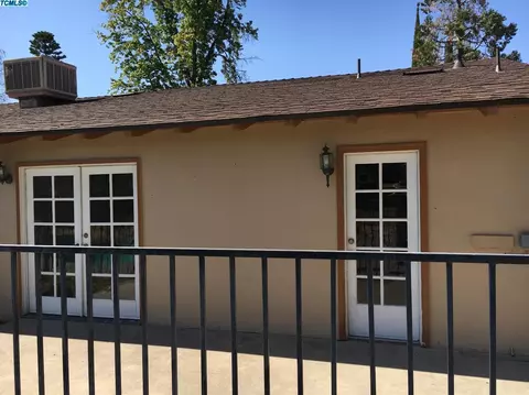 4018 W Cherry St, Visalia, CA 93277 photo 13
