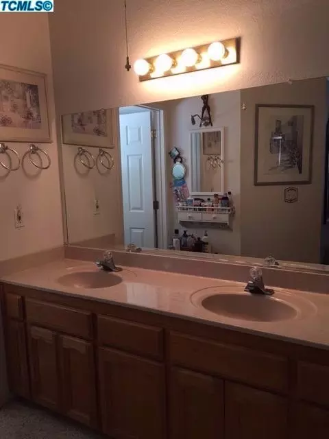 905 Shady St, Lemoore, CA 93245 photo 17