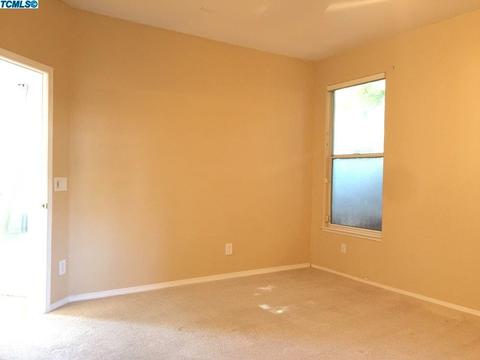 634 Avalon Dr, Lemoore, CA 93245 photo 18
