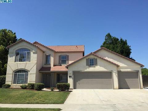 634 Avalon Dr, Lemoore, CA 93245 photo 1