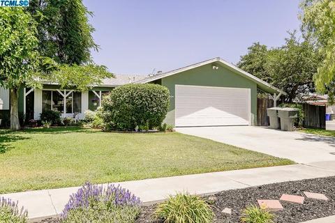332 E Julia Way, Hanford, CA 93230 photo 3