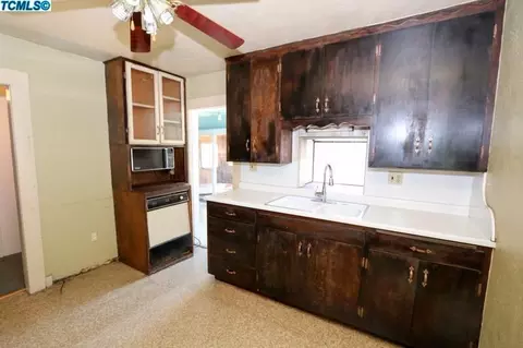 914 E St, Reedley, CA 93654 photo 9