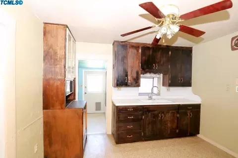 914 E St, Reedley, CA 93654 photo 11