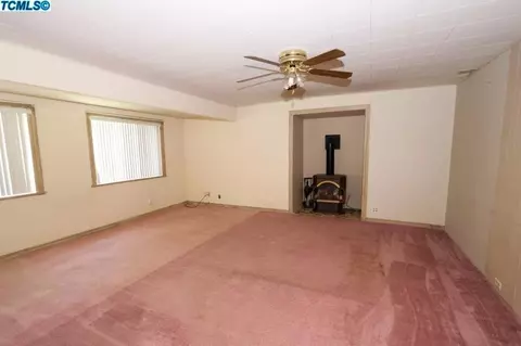 914 E St, Reedley, CA 93654 photo 7