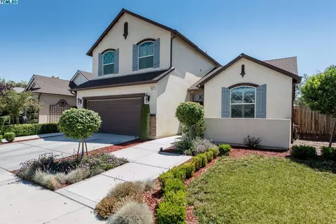 456 Cantera Ave, Lemoore, CA 93245 photo 3