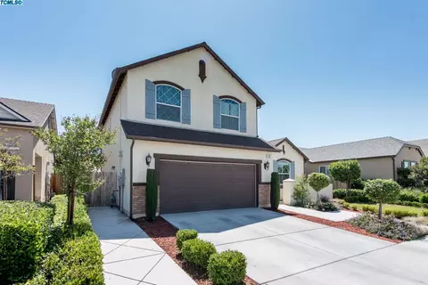 456 Cantera Ave, Lemoore, CA 93245 photo 2