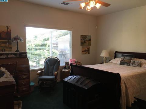 1992 E Levin Ave, Tulare, CA 93274 photo 14
