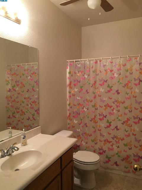 1992 E Levin Ave, Tulare, CA 93274 photo 17