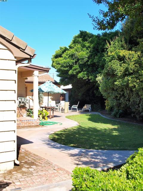 531 E Walnut St, Exeter, CA 93221 photo 5