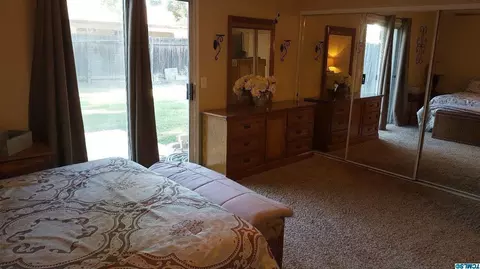4230 E Feemster Ave, Visalia, CA 93292 photo 16