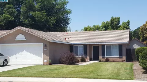 4230 E Feemster Ave, Visalia, CA 93292 photo 1