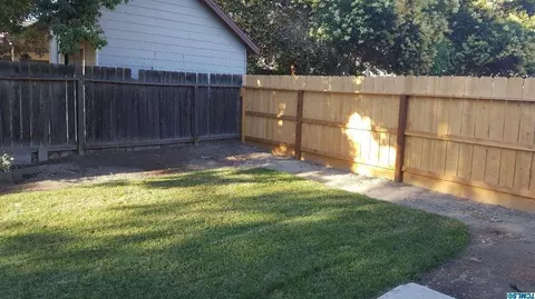 4230 E Feemster Ave, Visalia, CA 93292 photo 27