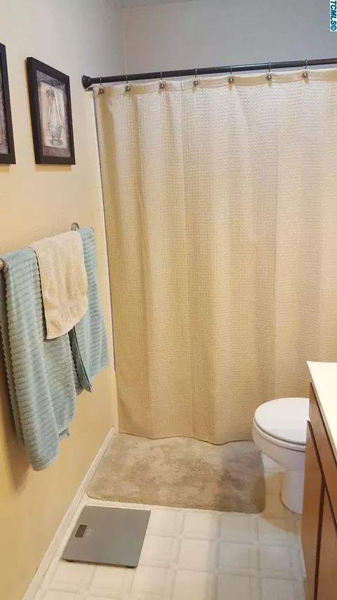 4230 E Feemster Ave, Visalia, CA 93292 photo 15