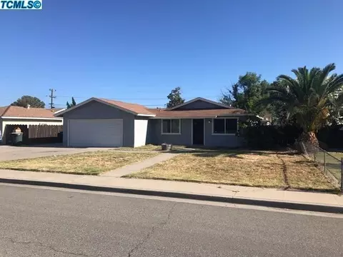 330 W Spruce Ave, Lemoore, CA 93245 photo 1