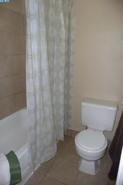 642 B St, Lemoore, CA 93245 photo 16