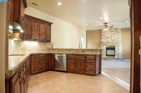 770 Park Pl, Exeter, CA 93221 photo 15