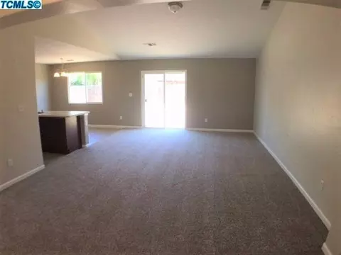 4223 E Stapp Ave, Visalia, CA 93292 photo 3
