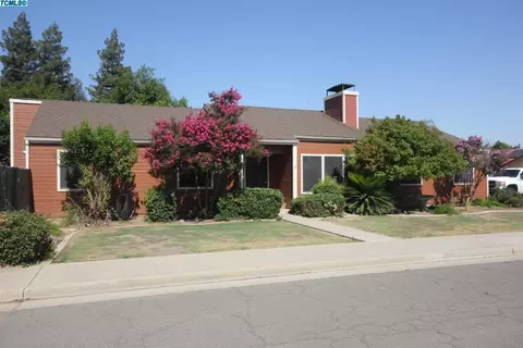 302 N Francis Ave, Exeter, CA 93221 photo 2