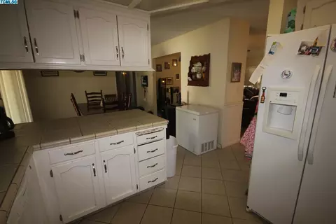 302 N Francis Ave, Exeter, CA 93221 photo 9