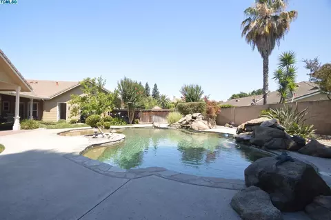 3423 E Hillcrest Ave, Visalia, CA 93292 photo 35