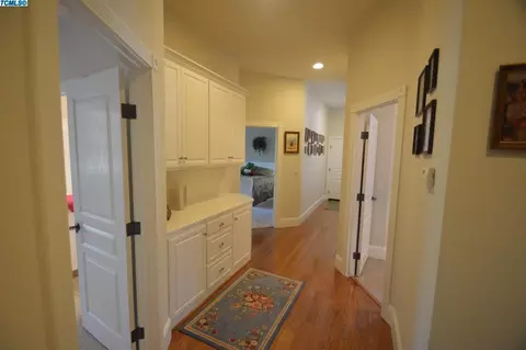 3423 E Hillcrest Ave, Visalia, CA 93292 photo 18