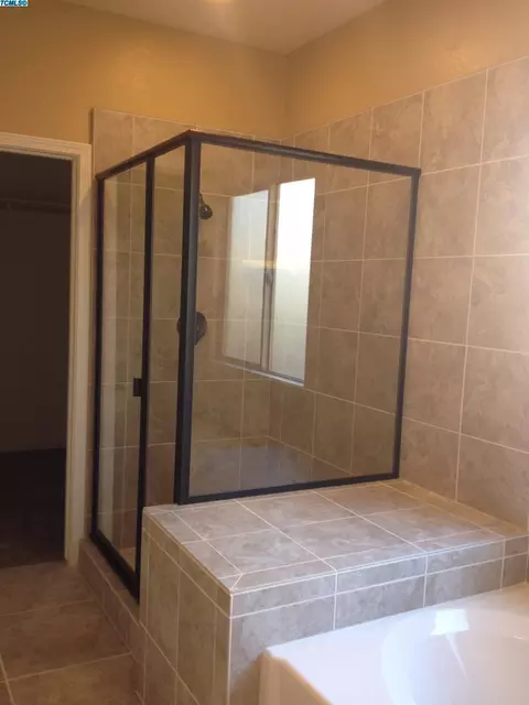 2003 E Copper Ct, Visalia, CA 93292 photo 10