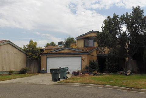 207 E Harold Ct, Visalia, CA 93291 photo 1