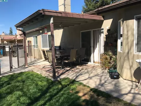 2447 E Mary Ave, Visalia, CA 93292 photo 22