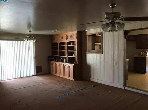 1619 E Levin Ave, Tulare, CA 93274 photo 5