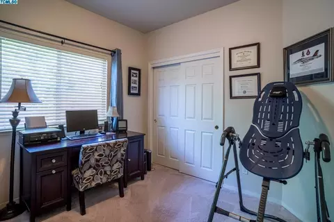 935 Birch Ave, Lemoore, CA 93245 photo 11