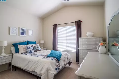 935 Birch Ave, Lemoore, CA 93245 photo 10