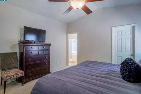 935 Birch Ave, Lemoore, CA 93245 photo 14