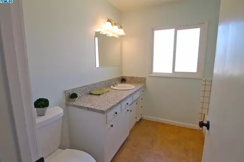 204 Colfax Ave, Modesto, CA 95354 photo 41
