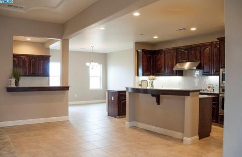 3026 E Beech Ct, Visalia, CA 93292 photo 7