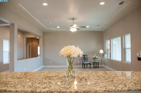 3026 E Beech Ct, Visalia, CA 93292 photo 18