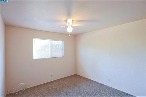 2126 E Howard Ave, Visalia, CA 93292 photo 10