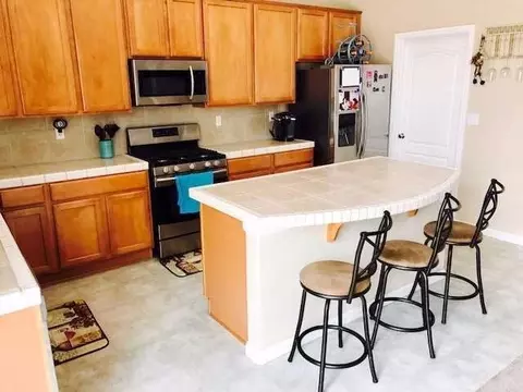 3813 E Cambridge Ave, Visalia, CA 93292 photo 8