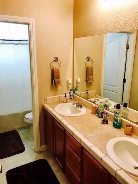 3813 E Cambridge Ave, Visalia, CA 93292 photo 15