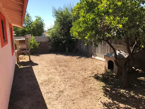 330 E Vine Ave, Visalia, CA 93291 photo 4