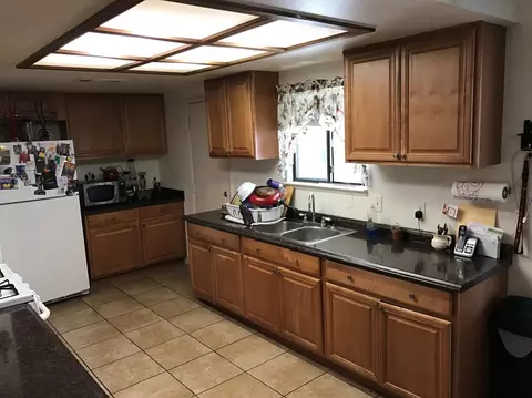 330 E Vine Ave, Visalia, CA 93291 photo 6