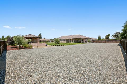 2207 W Benton Ct, Exeter, CA 93221 photo 36