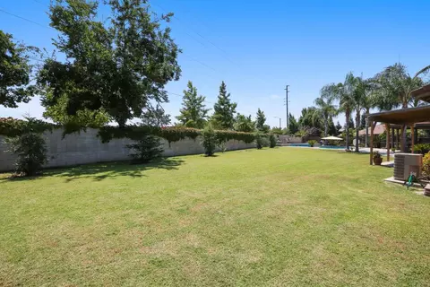2835 E Seeger Ct, Visalia, CA 93292 photo 22