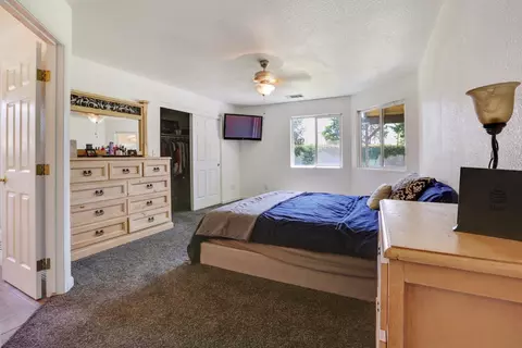 2835 E Seeger Ct, Visalia, CA 93292 photo 10