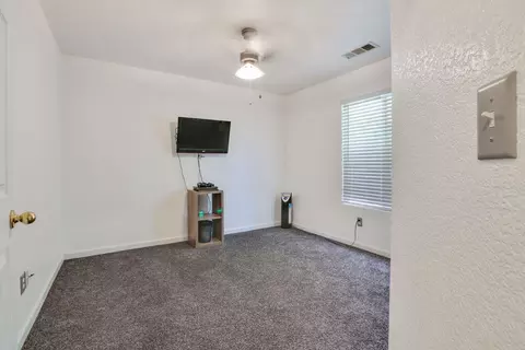 2835 E Seeger Ct, Visalia, CA 93292 photo 16
