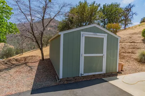 40653 Crystal Dr, Three Rivers, CA 93271 photo 44